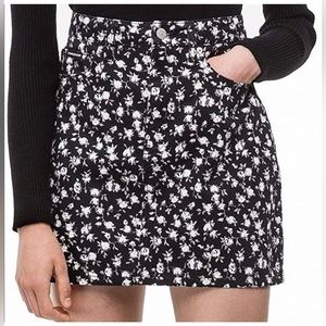 NEW Calvin Klein Jeans Skirt, Mini, Floral Denim, Black/White/Brown, Women (W26)